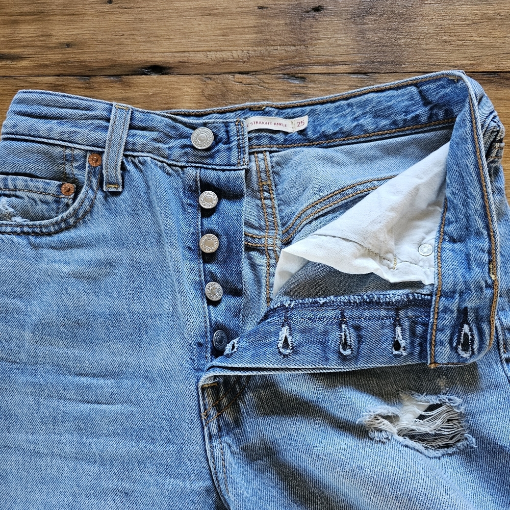 Levi's Buttonfly Ribcage Straight Ankle High Waisted Denim Size 25 - Picture 4 of 10